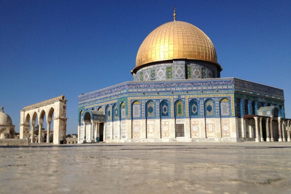 Aide à Gaza : Le directeur de la mosquée Al-Aqsa exprime sa profonde gratitude au Roi
