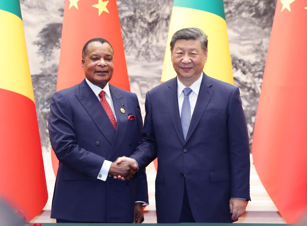 Xi Jinping s’entretient avec le président de la République du Congo