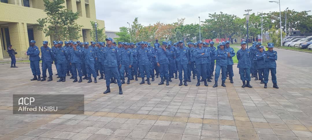 Kinshasa : Quelques maisons communales bénéficient des meubles fabriqués par le service national