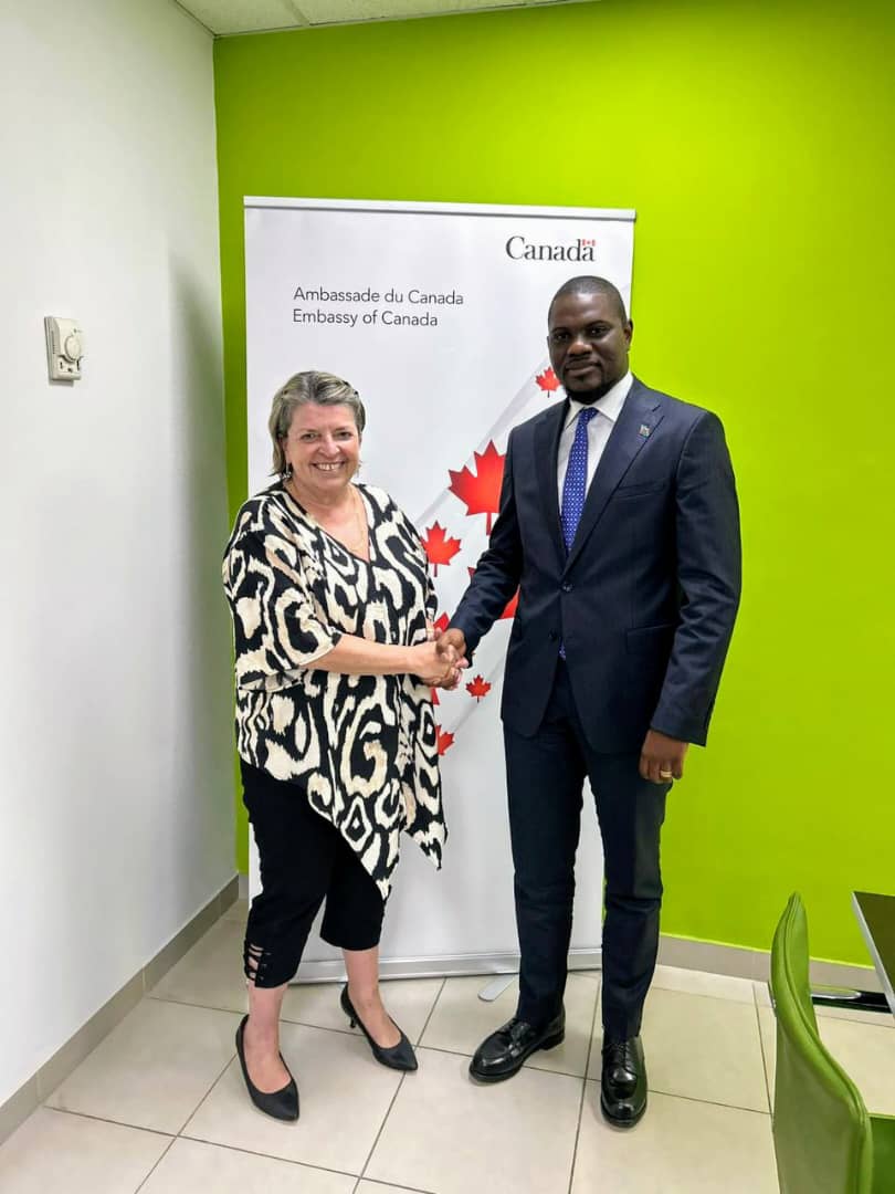 Kongo Central : A Kinshasa, le Gouverneur Grâce Bilolo échange avec l’ambassadrice du Canada au tour du développement de sa province 