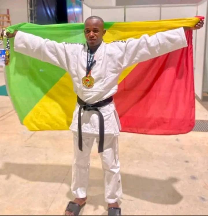 Sur le Projecteur Judo:  Alors que la RDC a brillé par son absence,  Ibata Okombi Gédéon de Congo Brazzaville médaillé d’or au championnat d’Afrique Dakar 2024  