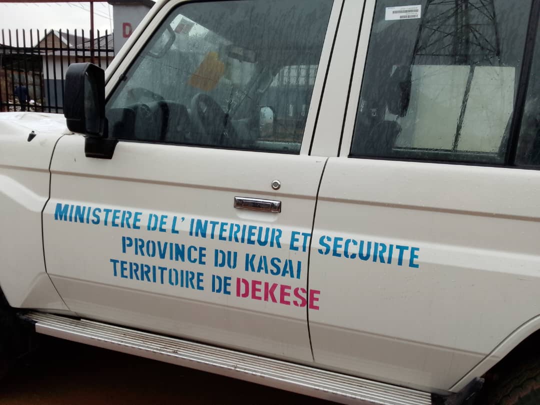 Kasaï : Les administrateurs et la police dotés des jeeps 4×4, don du chef de l’État Félix Tshisekedi 