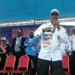 Lors d’un meeting à la Fikin : Willy Bakonga plaide pour un changement de la Constitution 