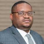 Doudou Fwamba acte la fin du moratoire accordé aux entreprises pour la délivrance obligatoire des factures normalisées