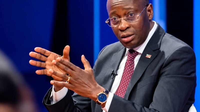 Mukoko Samba veut protéger le petit commerce sans fermer l’économie  (Par Nico Minga, économiste et géostratège)
